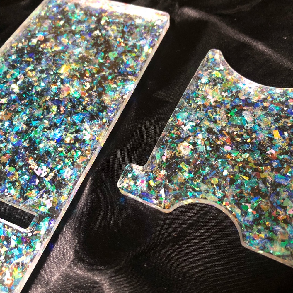 Aurora Rainbow Confetti Phone Stand - Picture 14 of 14